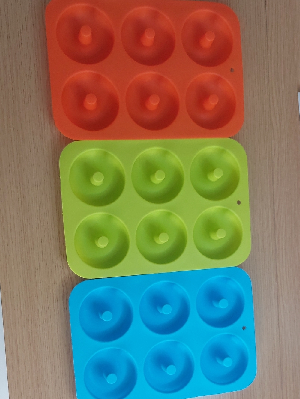 Amazon Silicone 6-Cavity Donut Molds - Orange, Lime Green & Blue